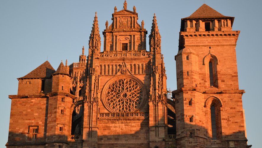 20220412075314_204089_cathedrale notre dame de rodez1