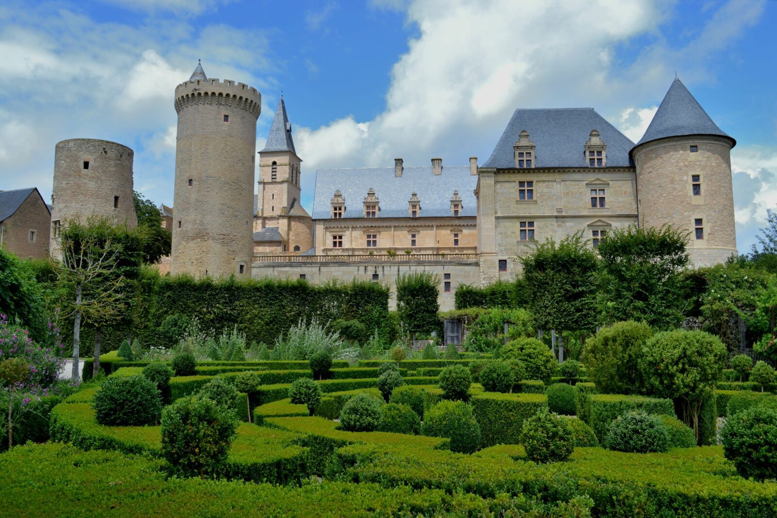 image_1502213_20240823_ob_e7cc7c_chateau-de-bournazel